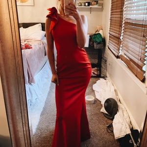 PROM DRESS!! WORN ONCE!